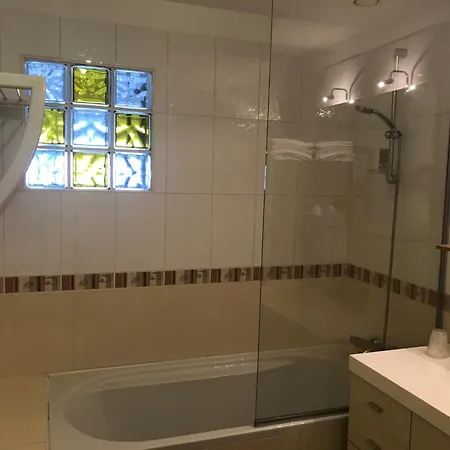 De La Matelote Face 5 Personnes - 3ème étage Sans Ascenseur Appartement *